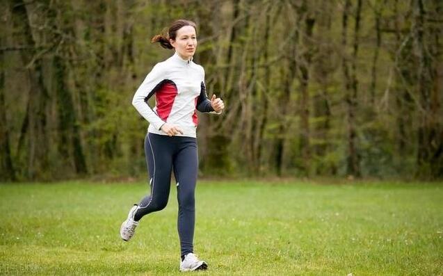 Quais são os benefícios do exercício regular?