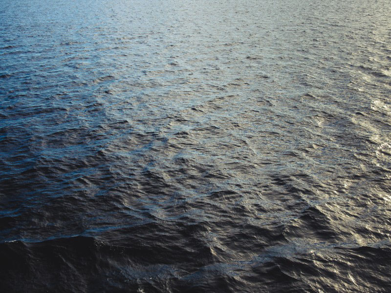 水中的波纹高清风景图片
