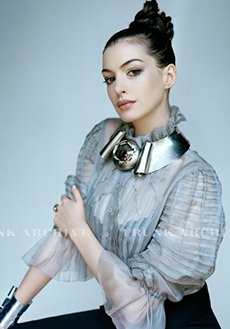 欧美女星安妮·海瑟薇时尚杂志写真图片